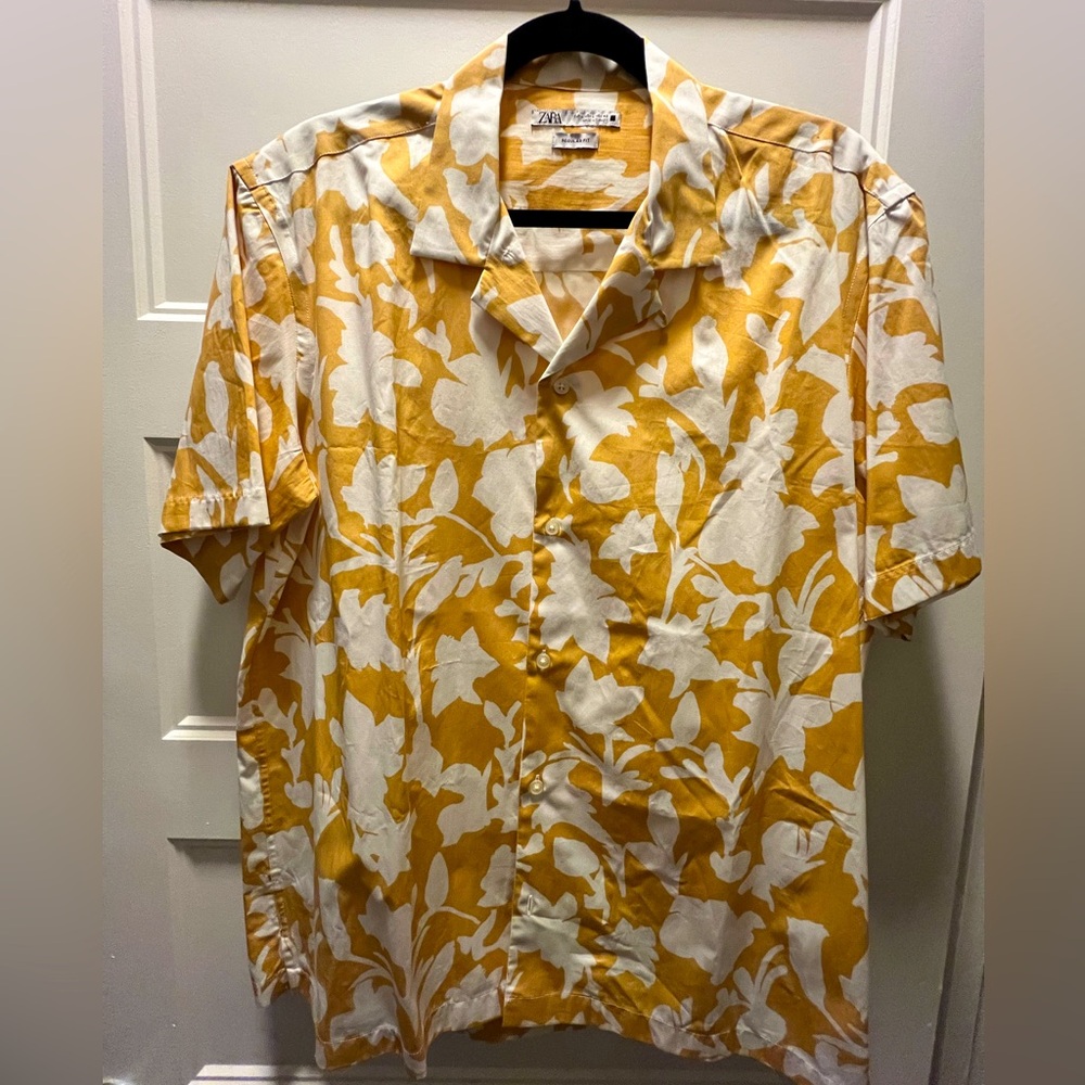 Floral casual shirt from Zara